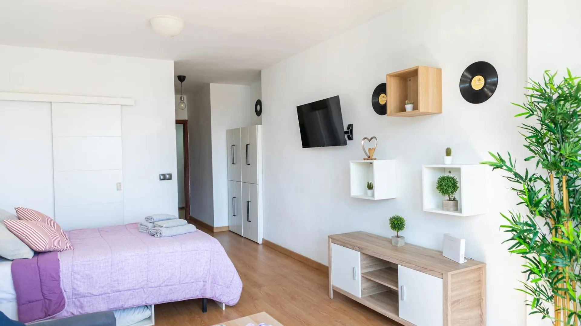 Vis6 - Nuevo, Reformado, Centro De Torremolinos, Playa A 850 Metros, Wifi, Vistas A La Ciudad Appartement 0*, Torremolinos